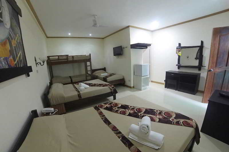 Reddoorz Premium Near Pristine Beach Puerto Princesa Buitenkant foto