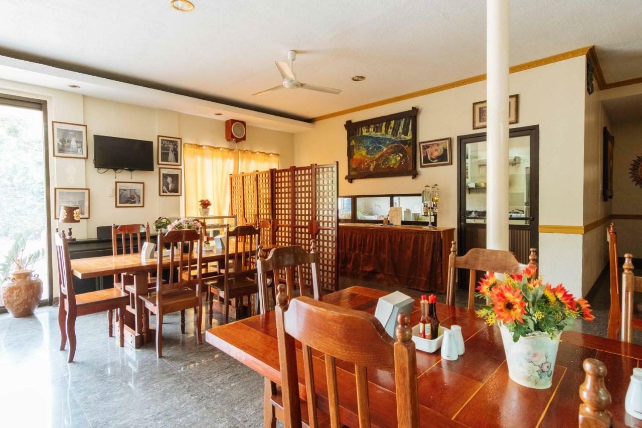 Reddoorz Premium Near Pristine Beach Puerto Princesa Buitenkant foto