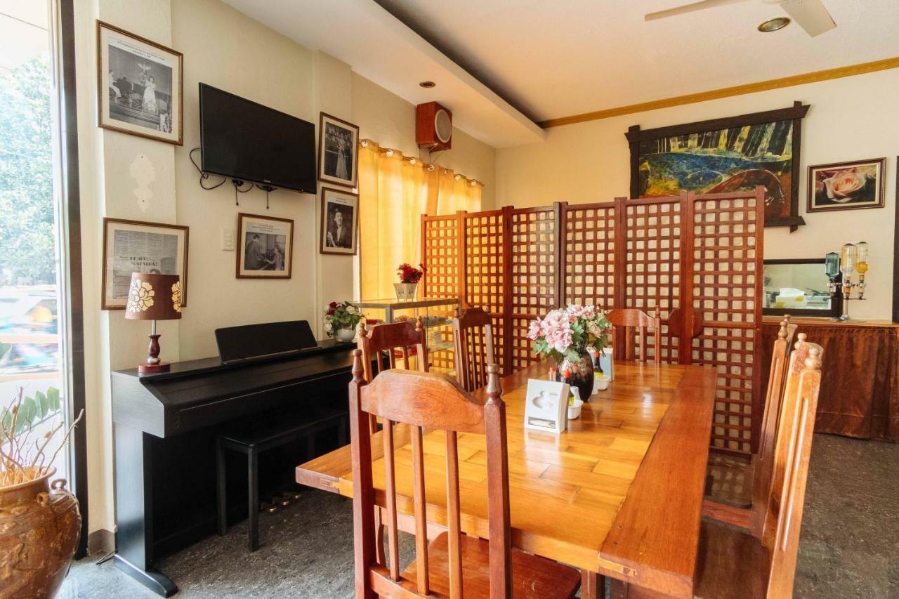 Reddoorz Premium Near Pristine Beach Puerto Princesa Buitenkant foto