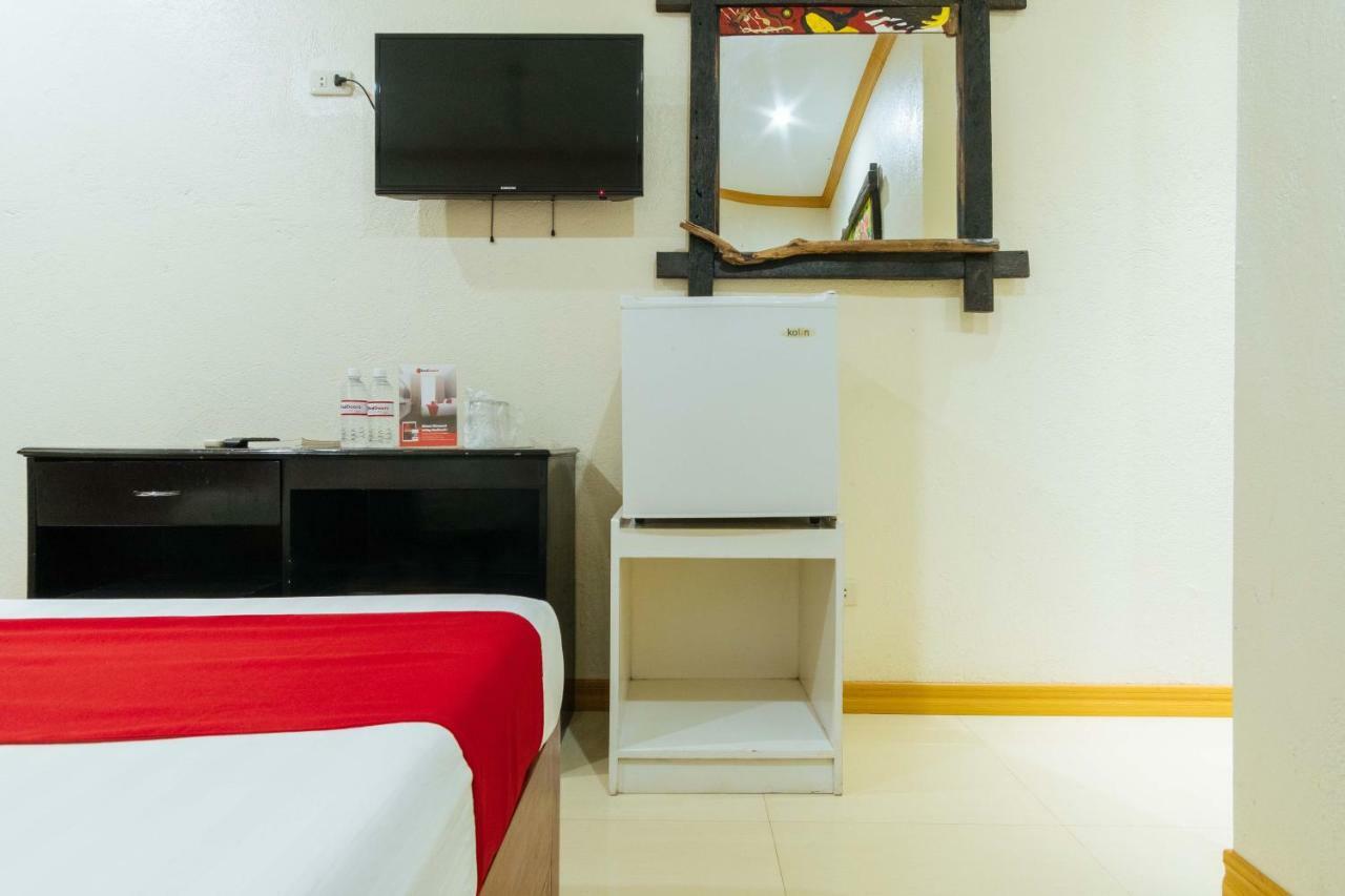Reddoorz Premium Near Pristine Beach Puerto Princesa Buitenkant foto