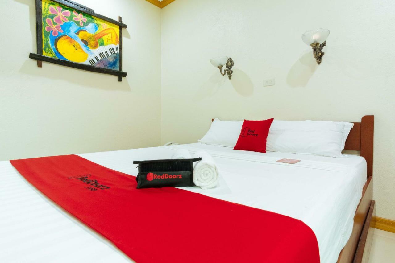 Reddoorz Premium Near Pristine Beach Puerto Princesa Buitenkant foto