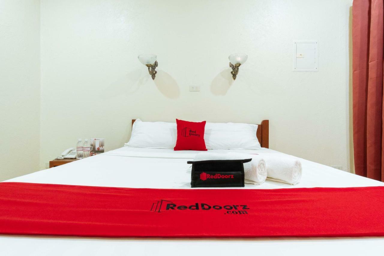 Reddoorz Premium Near Pristine Beach Puerto Princesa Buitenkant foto