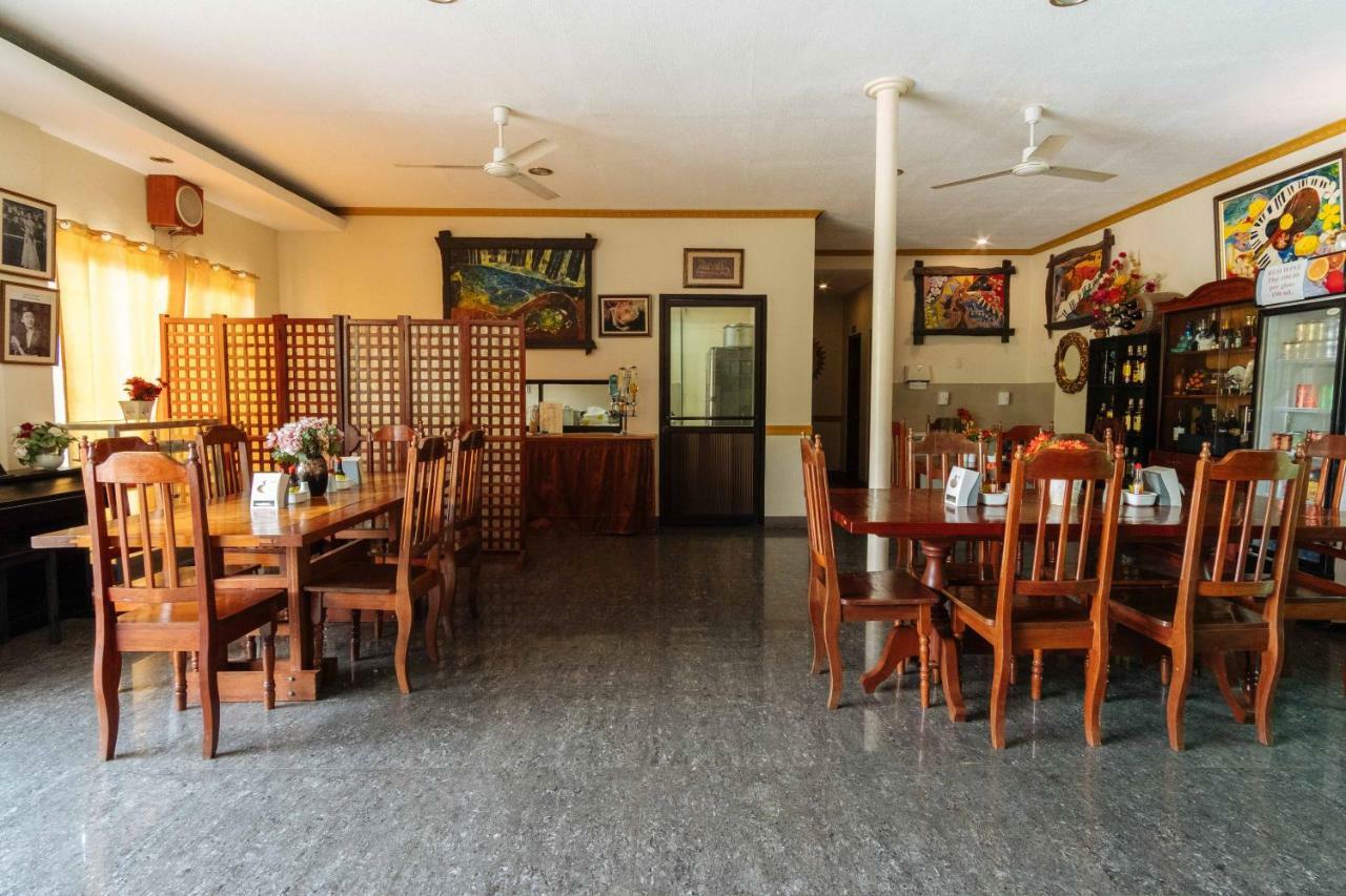 Reddoorz Premium Near Pristine Beach Puerto Princesa Buitenkant foto
